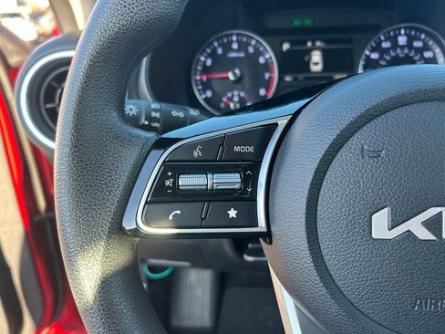 Used 2024 Kia Forte LXS w/ LXS Technology Package image 18