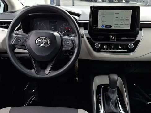 Used 2025 Toyota Corolla LE FWD image 12