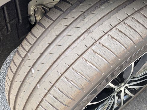 New 2025 Mercedes-Benz GLC 300 image 12