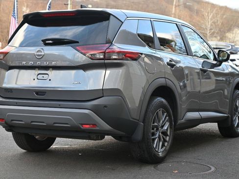 Used 2023 Nissan Rogue S image 5