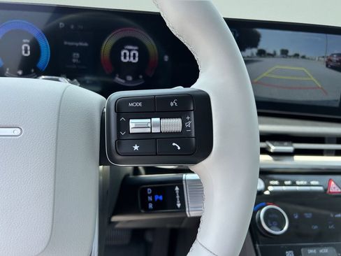 New 2026 Hyundai Santa Fe SEL FWD image 32