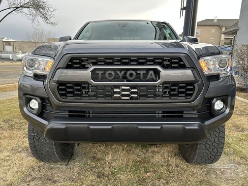 Used 2023 Toyota Tacoma SR5 image 16