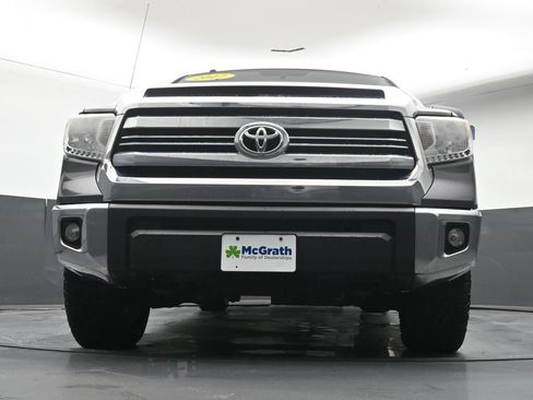 Used 2017 Toyota Tundra SR5 w/ SR5 Upgrade Package AWD/4WD image 7