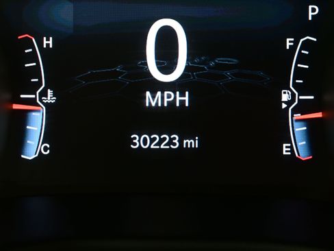 Used 2024 Jeep Compass Latitude image 23