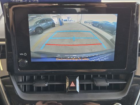 Used 2023 Toyota Corolla LE FWD image 13