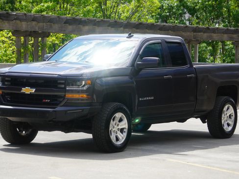 Used 2016 Chevrolet Silverado 1500 LT w/ All Star Edition AWD/4WD image 8