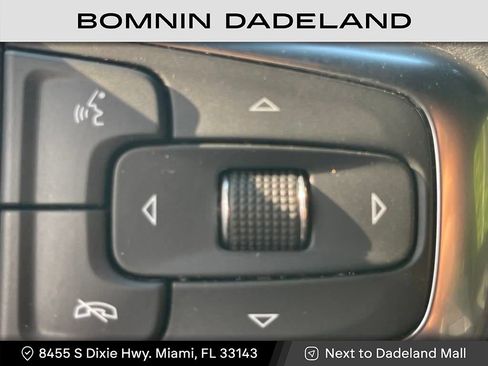 Used 2021 Chevrolet Blazer Premier w/ Driver Confidence II Package FWD image 19