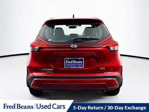Used 2024 Nissan Kicks SR w/ SR Premium Package FWD image 7
