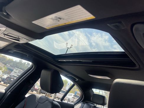 Used 2017 BMW 330i Sedan image 29