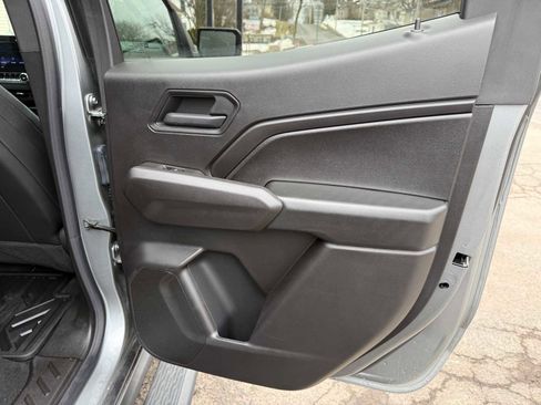 Used 2025 Chevrolet Colorado Trail Boss image 33