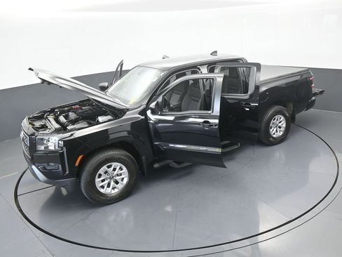 Used 2024 Nissan Frontier SV RWD image 58