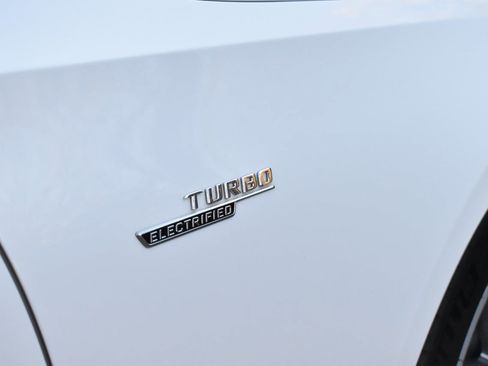 Used 2023 Mercedes-Benz C 43 AMG 4MATIC Sedan w/ Pinnacle Trim Package image 47