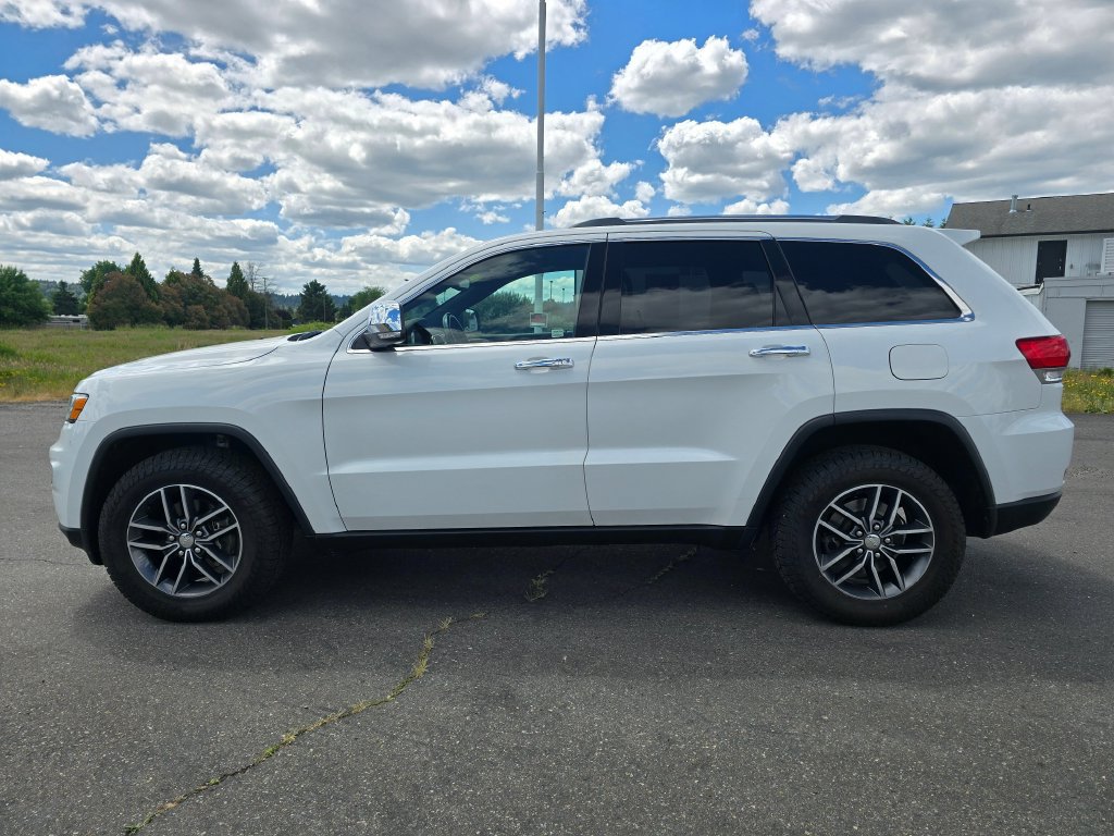 Used 2018 Jeep Grand Cherokee Limited AWD/4WD image 3