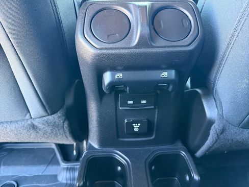 Certified 2021 Jeep Wrangler Unlimited Sahara image 29