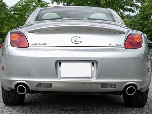 Used 2005 Lexus SC 430 Convertible RWD image 17