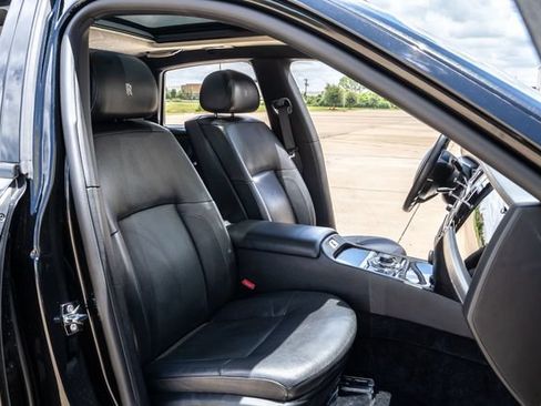 Used 2013 Rolls-Royce Ghost RWD image 33