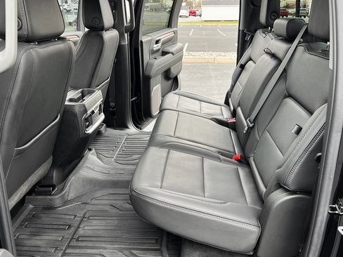 Used 2024 GMC Sierra 2500 Denali w/ Denali Reserve Package image 18