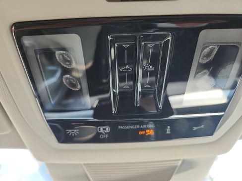 New 2025 Volkswagen Tiguan SE image 20