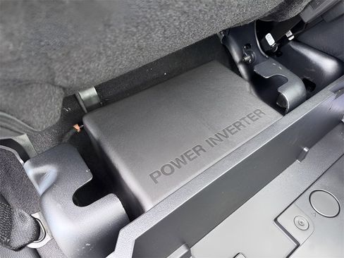 New 2026 Ford F250 Lariat w/ Black Appearance Package image 36