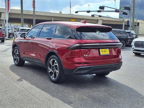 New 2025 Lincoln Nautilus Premier w/ Equipment Group 102A image 4