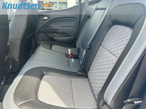 Used 2021 Chevrolet Colorado Z71 AWD/4WD image 13