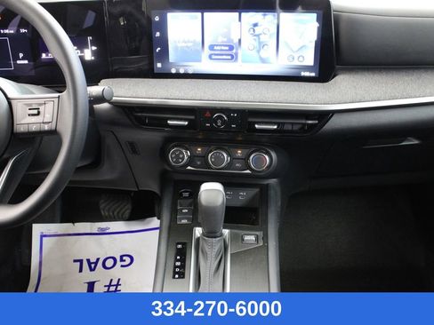 New 2026 Nissan Kicks S image 18