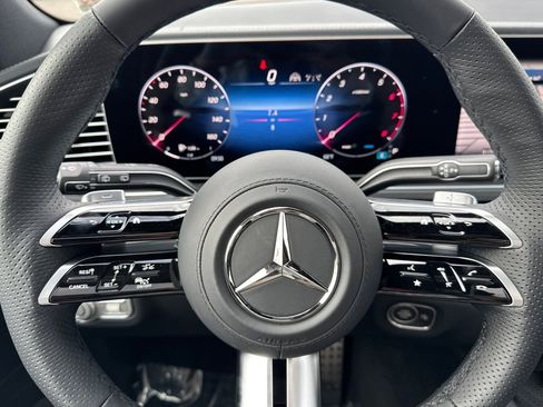 New 2026 Mercedes-Benz GLS 450 4MATIC image 21