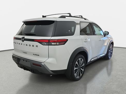 New 2026 Nissan Pathfinder Platinum image 5