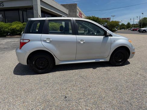 Used 2006 Scion xA FWD image 22
