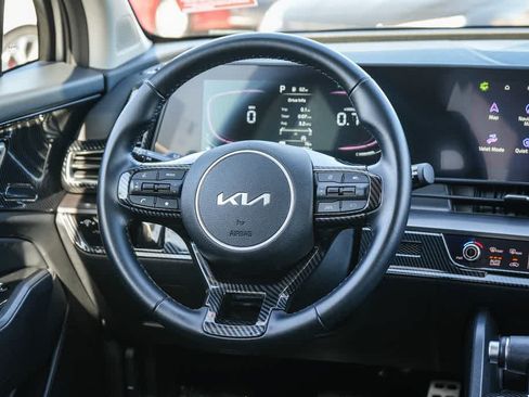 Used 2024 Kia Sportage EX FWD image 15