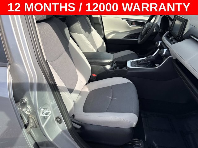 Used 2019 Toyota RAV4 XLE w/ Carpet Mat Package AWD/4WD image 6