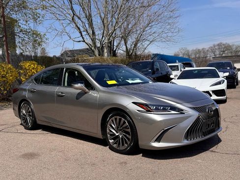 Used 2019 Lexus ES 350 Ultra Luxury FWD image 8