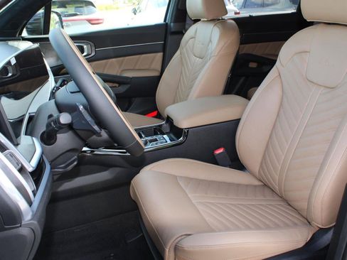 New 2026 Kia Sorento SX Prestige w/ Olive Brown Leather Package image 16