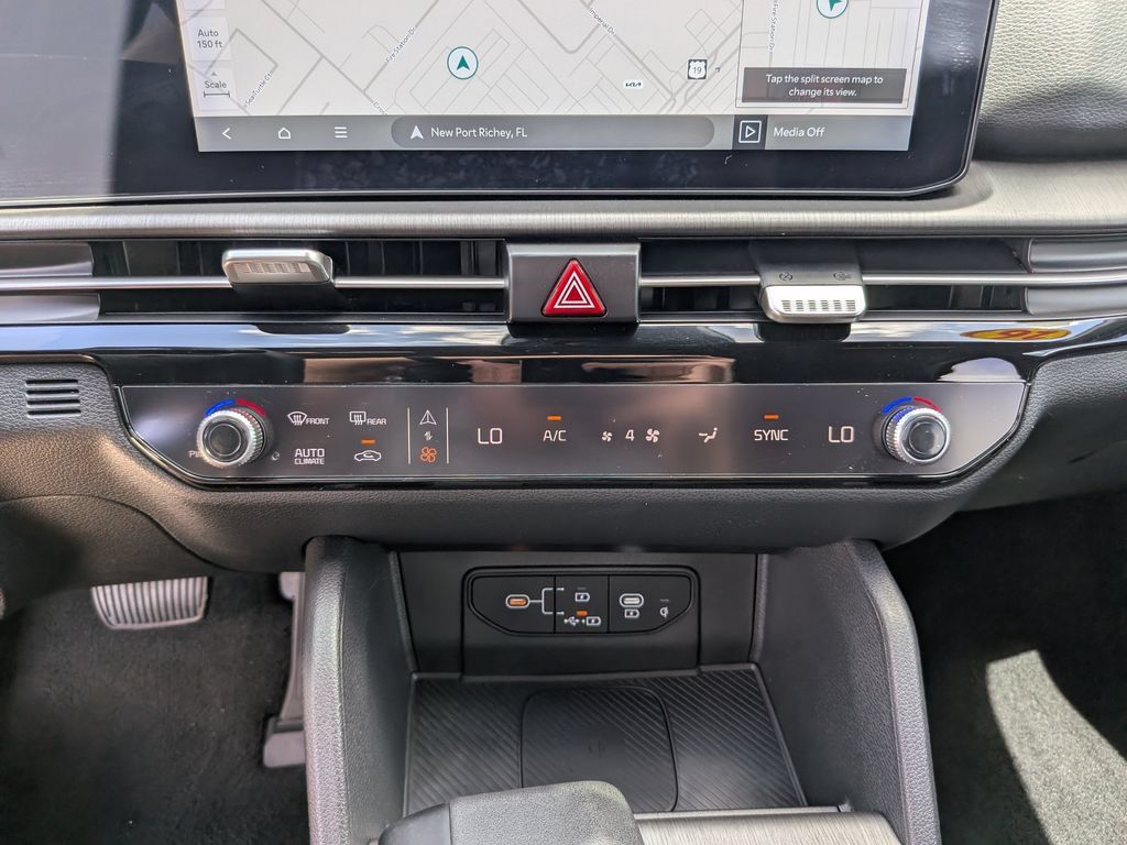 Certified 2026 Kia Sportage X-Line w/ X-Line Technology Package AWD/4WD image 26