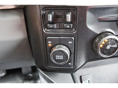 Used 2024 Ford F350 XLT w/ FX4 Off-Road Package image 27