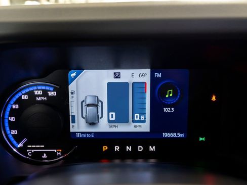 Used 2023 Ford Bronco Badlands image 13