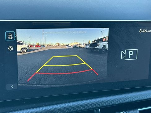 Certified 2025 Hyundai Santa Cruz SEL image 18