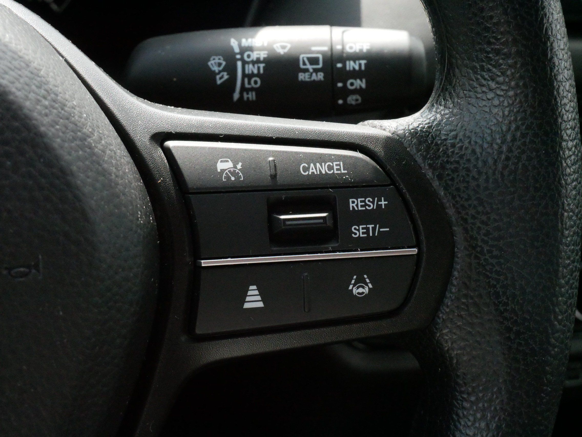 Used 2024 Honda HR-V LX image 26