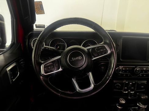 Used 2022 Jeep Wrangler Unlimited Sahara w/ Dual Top Group AWD/4WD image 5
