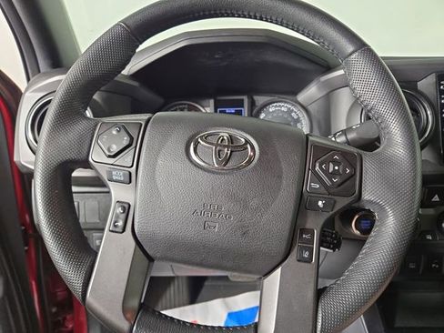 Used 2021 Toyota Tacoma TRD Sport w/ Technology Package AWD/4WD image 21
