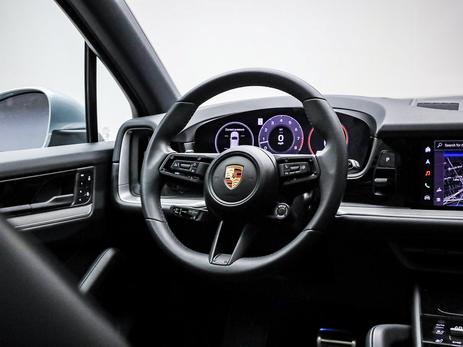Certified 2025 Porsche Cayenne S AWD/4WD image 50
