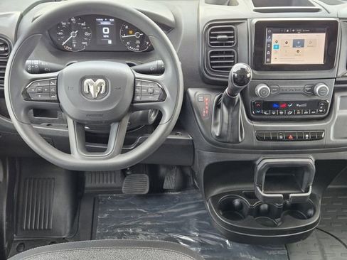Used 2025 RAM ProMaster 2500 w/ Convenience Group image 27