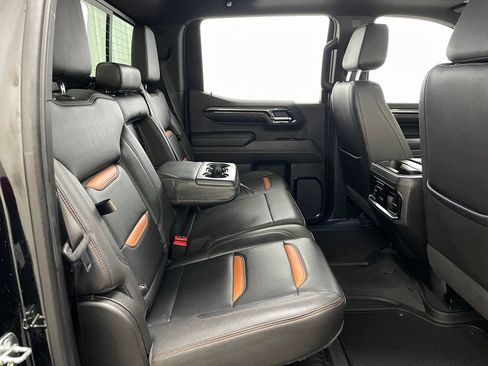 Used 2022 GMC Sierra 1500 AT4 w/ AT4 Premium Package AWD/4WD image 46