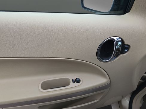 Used 2006 Chevrolet HHR LT FWD image 18