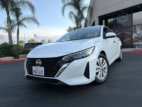 Used 2024 Nissan Sentra S FWD image 2