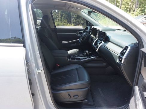 Used 2022 Kia Sorento SX FWD image 19