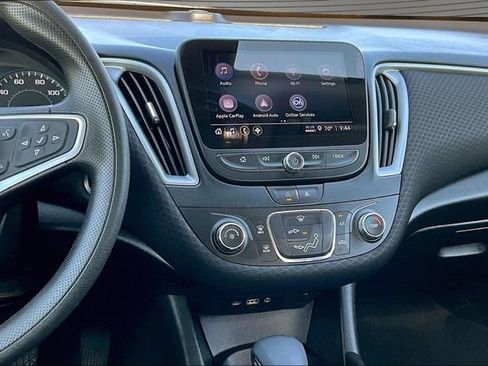 Used 2022 Chevrolet Malibu LS FWD image 9