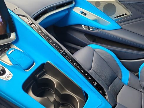 Used 2024 Chevrolet Corvette Z06 w/ Z07 Performance Package RWD image 30