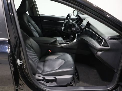 Used 2024 Toyota Camry SE image 22