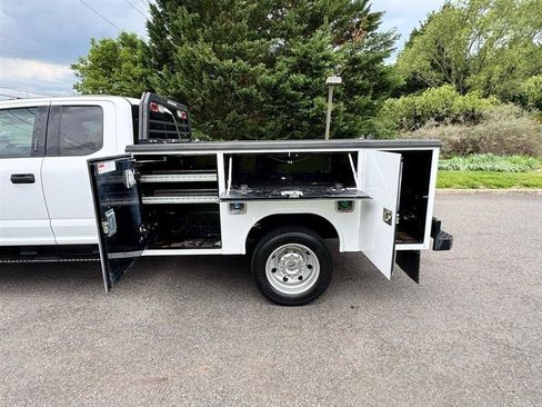 Used 2017 Ford F450 XLT w/ XLT Value Package AWD/4WD image 10